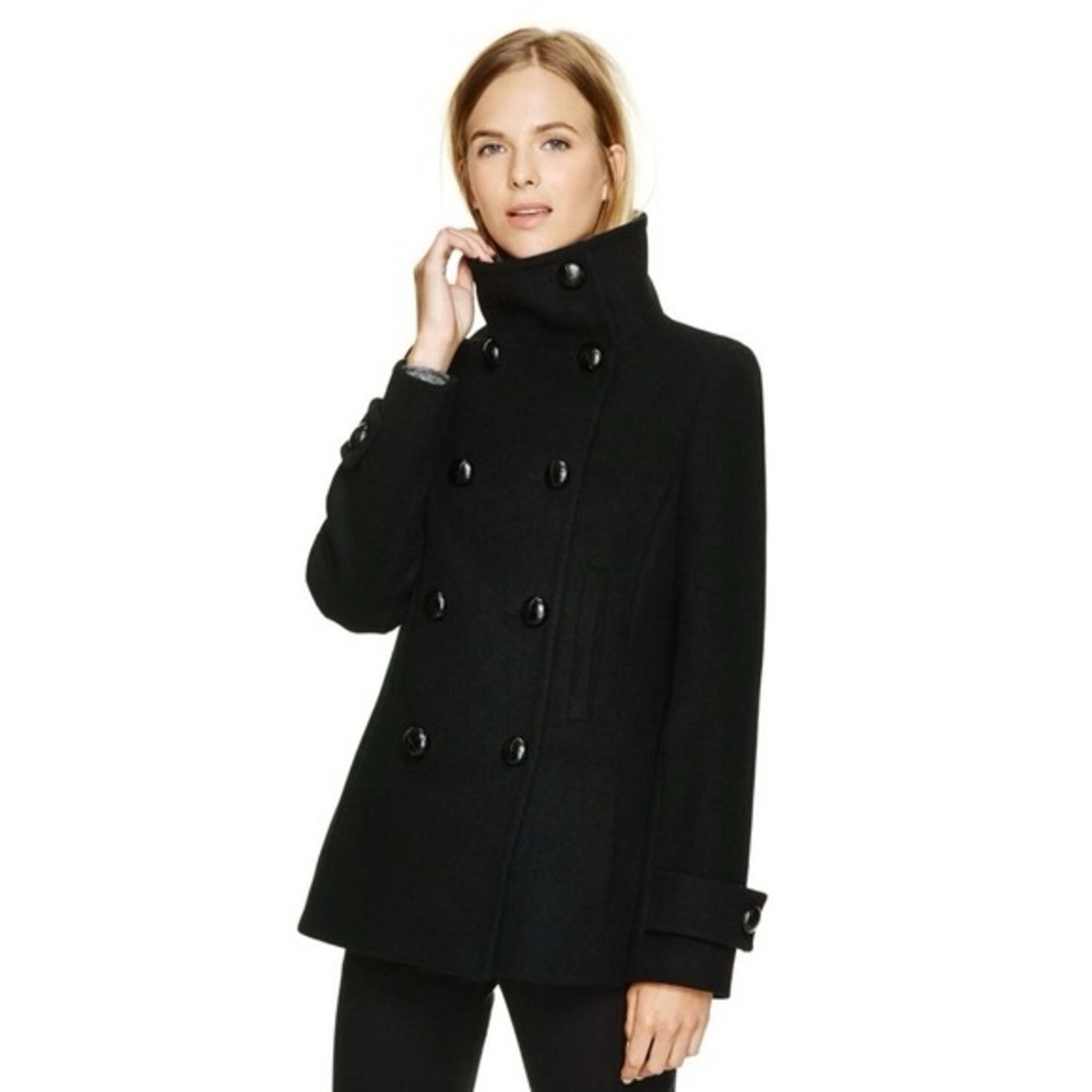 Aritzia! Talula Babaton - Howell Double Breasted Coat. Medium - Picture 3 of 13